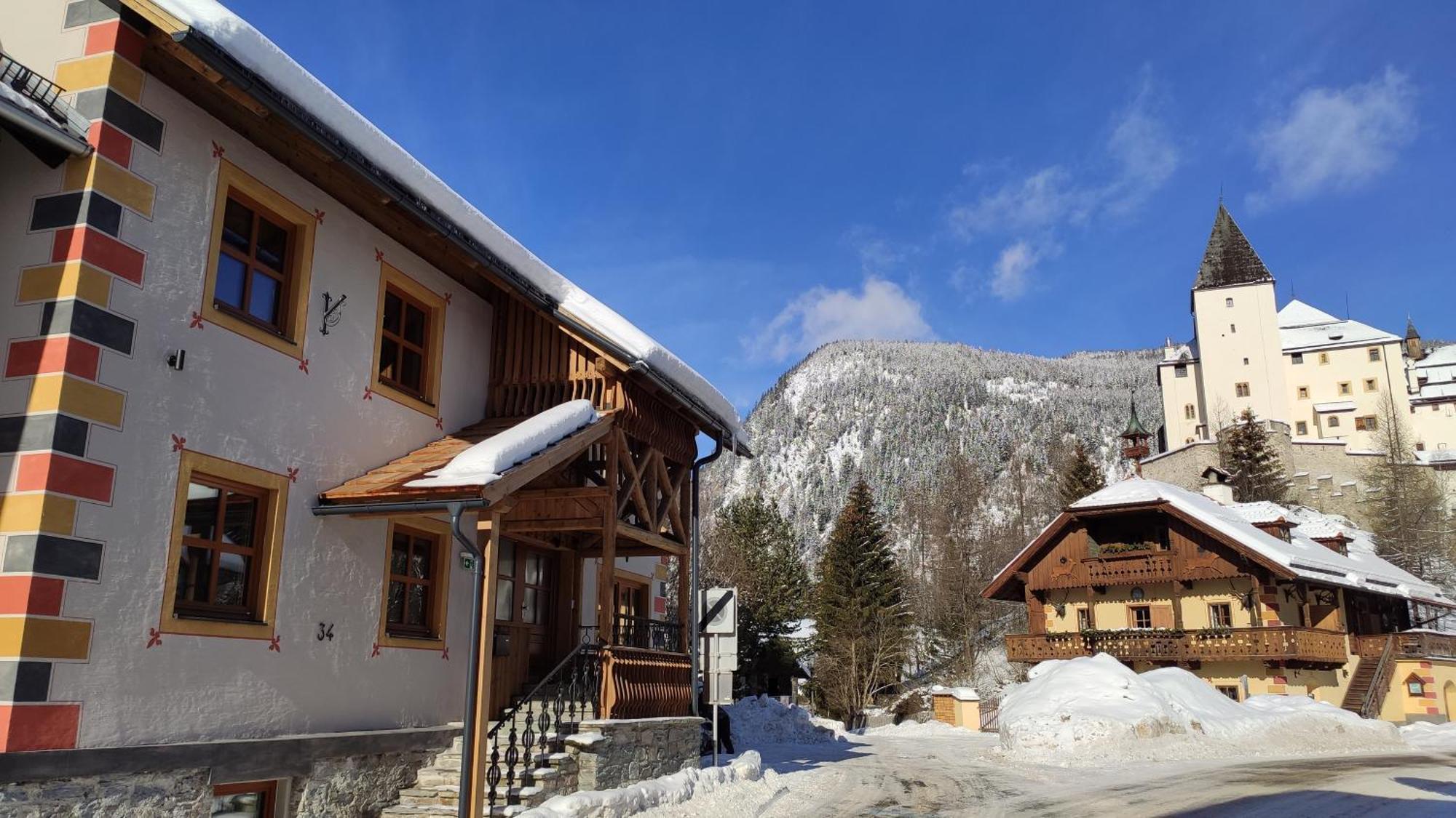 Burglodge Fischerkeusche Mauterndorf  Exterior foto
